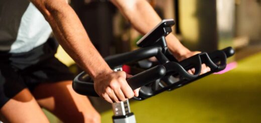 Trening rowerowy a odchudzanie. Jak schudnąć jeżdżąc na rowerze?