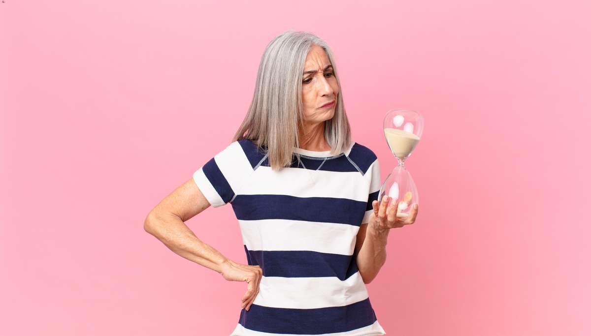 Jak skutecznie rozpoznać menopauzę? Co zrobić, aby uporać się objawami klimakterium?